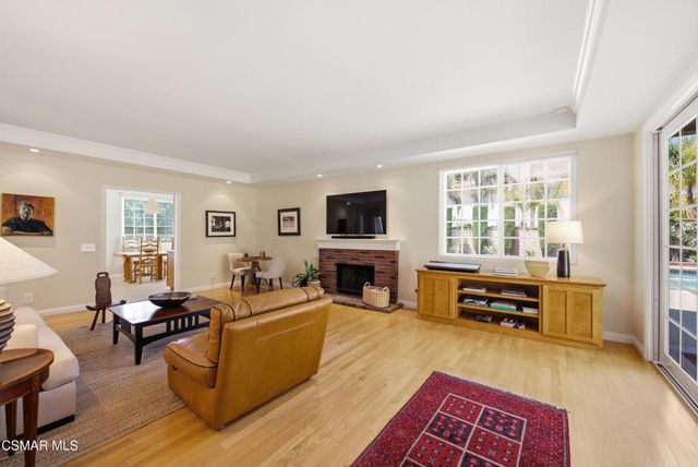 5801 Middle Crest Drive, Agoura Hills, CA 91301