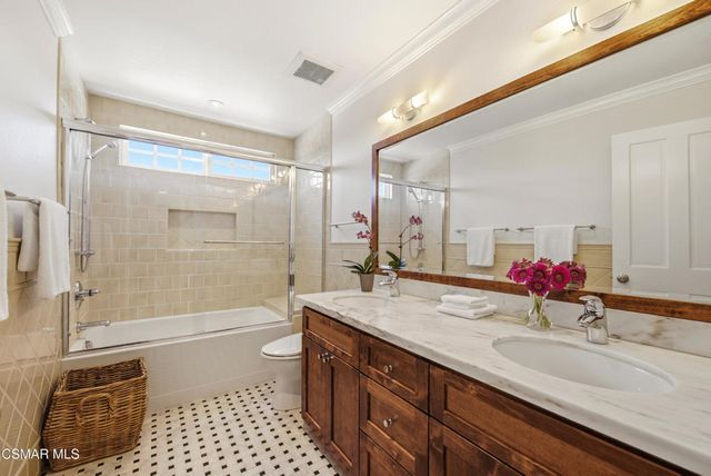 5801 Middle Crest Drive, Agoura Hills, CA 91301