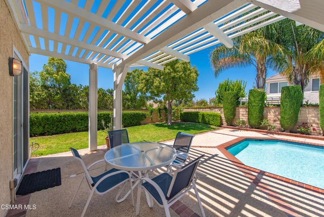 5801 Middle Crest Drive, Agoura Hills, CA 91301