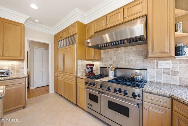 5801 Middle Crest Drive, Agoura Hills, CA 91301