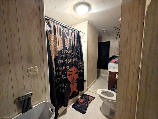 513 Memorial Park Drive, Thomasville, NC 27360