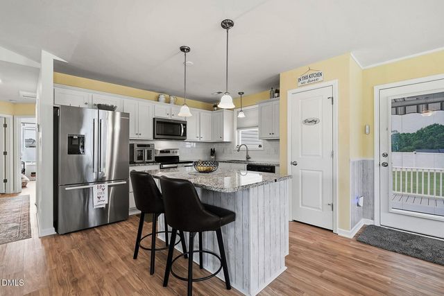 55 Fall Bridge Circle, Benson, NC 27504