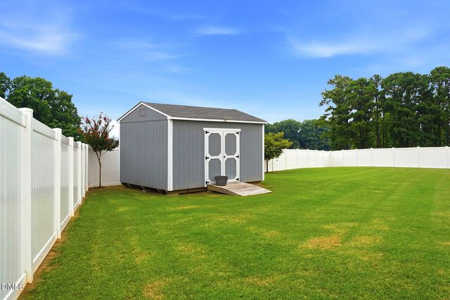 55 Fall Bridge Circle, Benson, NC 27504
