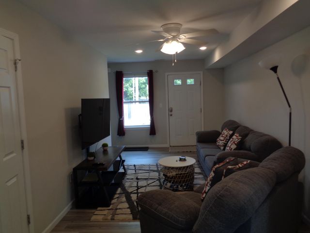 811 N 6TH ST, Columbia, MO 65201