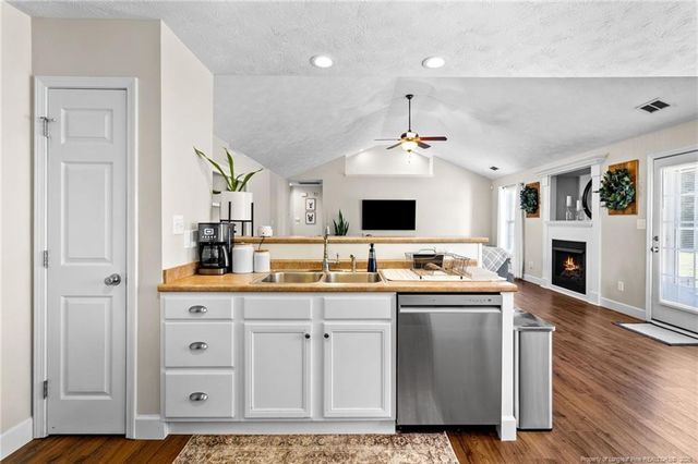 135 Kennedy Drive, Raeford, NC 28376