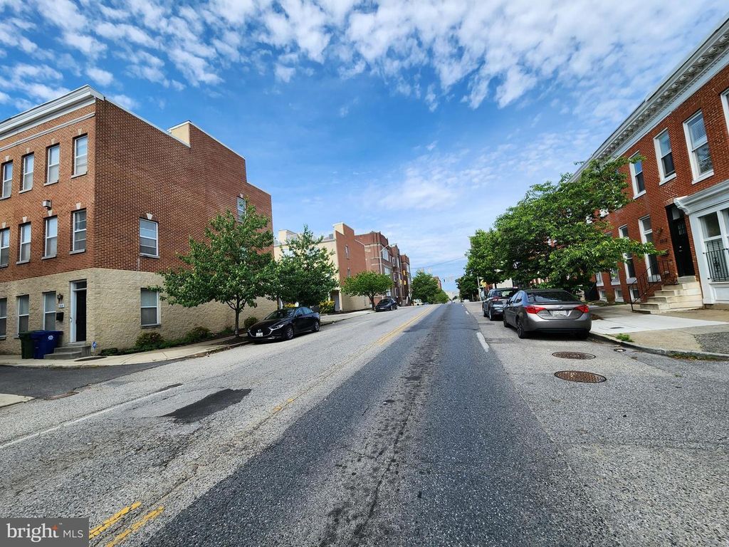 Image 13 of property listing at 2117 E FAYETTE ST, Baltimore, MD 21231