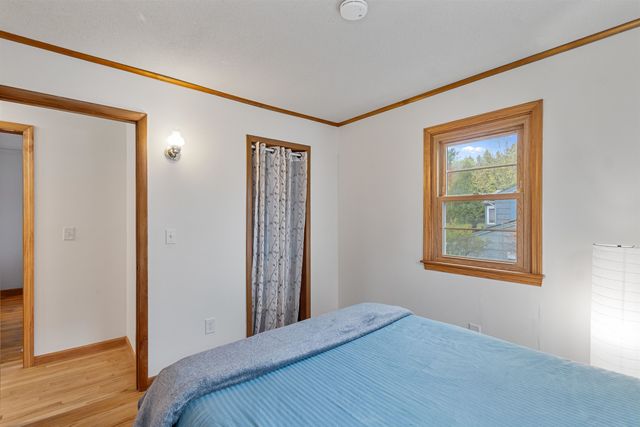 5 Cemetery Road, Essex, VT 05452