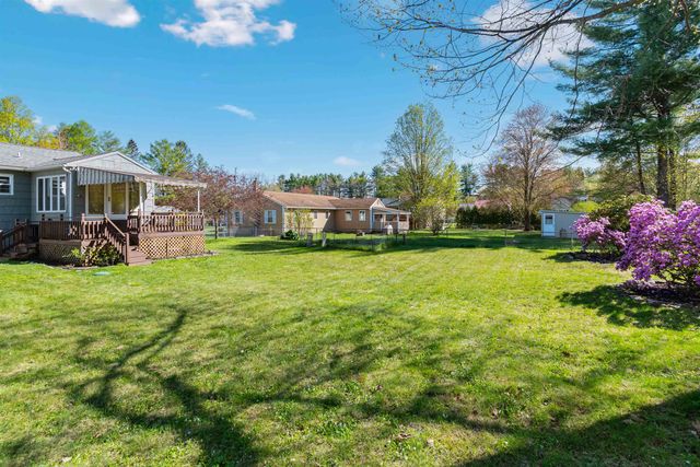 5 Cemetery Road, Essex, VT 05452