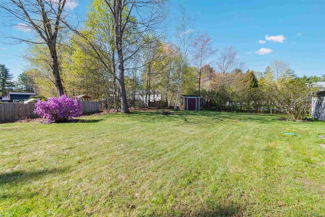 5 Cemetery Road, Essex, VT 05452