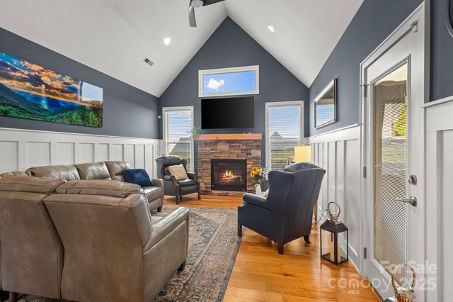 235 Windstone Drive, Fletcher, NC 28732