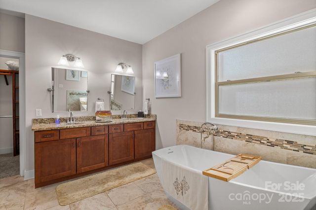 235 Windstone Drive, Fletcher, NC 28732