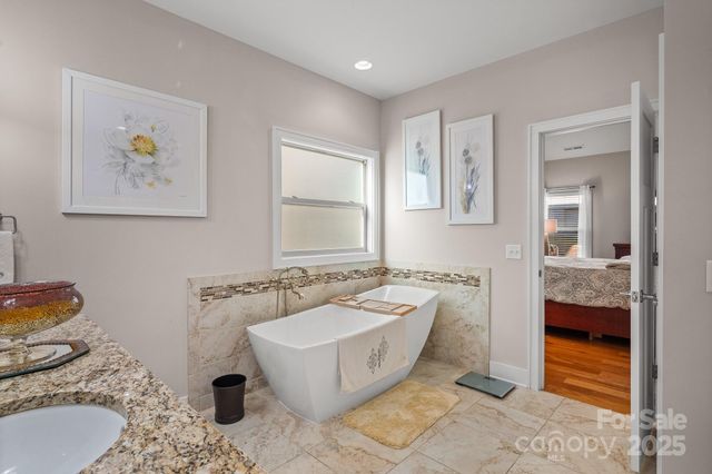 235 Windstone Drive, Fletcher, NC 28732