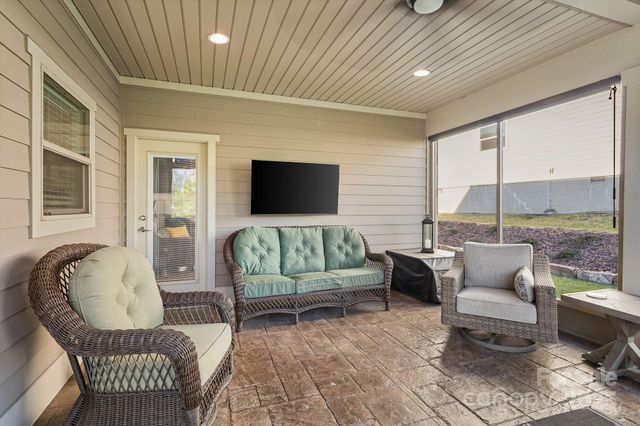 235 Windstone Drive, Fletcher, NC 28732