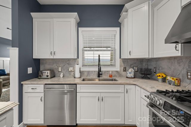 235 Windstone Drive, Fletcher, NC 28732