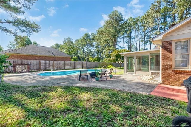 6481 Windy Creek Way, Fayetteville, NC 28306