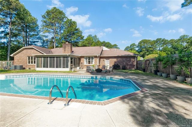 6481 Windy Creek Way, Fayetteville, NC 28306