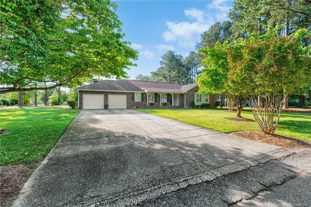 6481 Windy Creek Way, Fayetteville, NC 28306