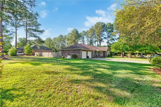 6481 Windy Creek Way, Fayetteville, NC 28306