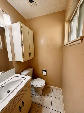 1821 S Beth Drive, Rogers, AR 72758