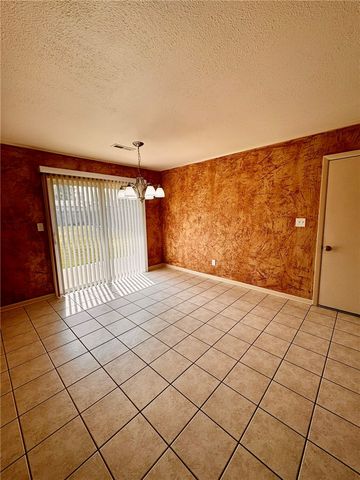 1821 S Beth Drive, Rogers, AR 72758