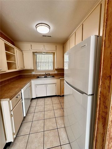 1821 S Beth Drive, Rogers, AR 72758