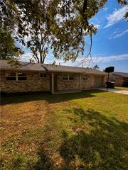 1821 S Beth Drive, Rogers, AR 72758