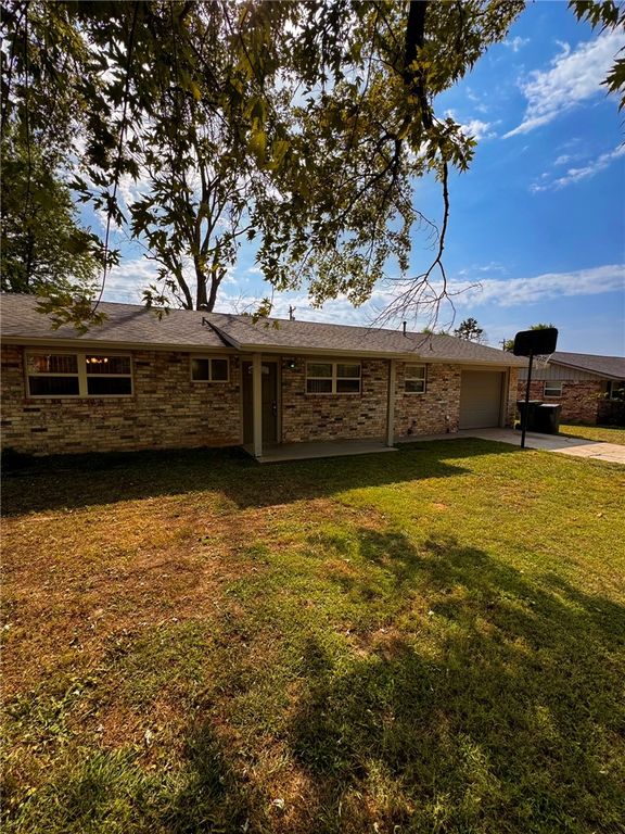 1821 S Beth Drive, Rogers, AR 72758