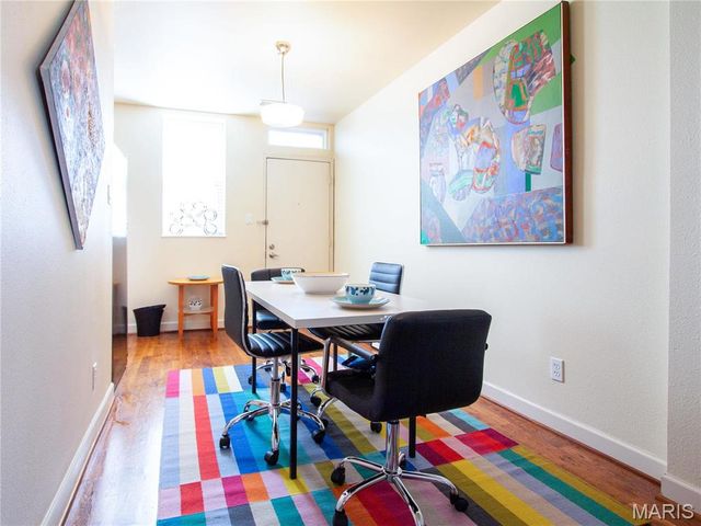 5677 Waterman 32, St Louis, MO 63112