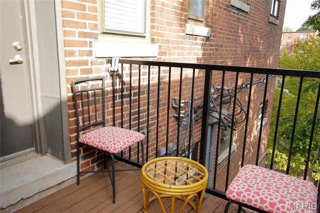 5677 Waterman 32, St Louis, MO 63112