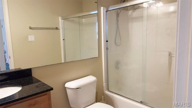 5677 Waterman 32, St Louis, MO 63112
