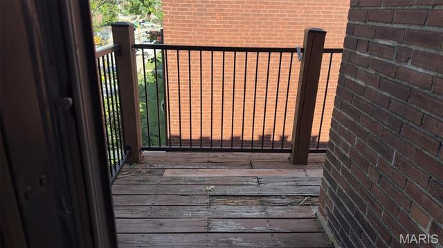 5677 Waterman 32, St Louis, MO 63112