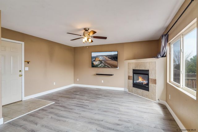 1721 APPALOOSA DR, Cheyenne, WY 82001