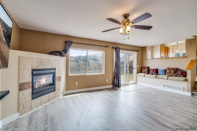 1721 APPALOOSA DR, Cheyenne, WY 82001