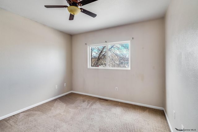 1721 APPALOOSA DR, Cheyenne, WY 82001