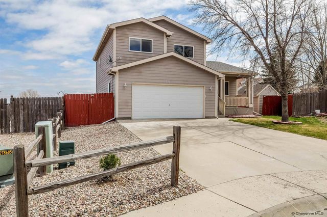 1721 APPALOOSA DR, Cheyenne, WY 82001