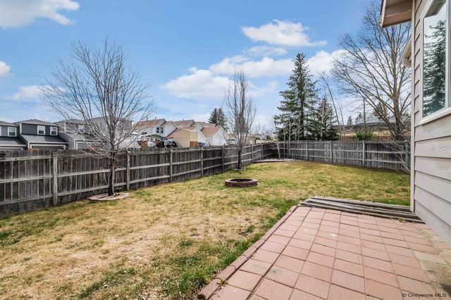1721 APPALOOSA DR, Cheyenne, WY 82001