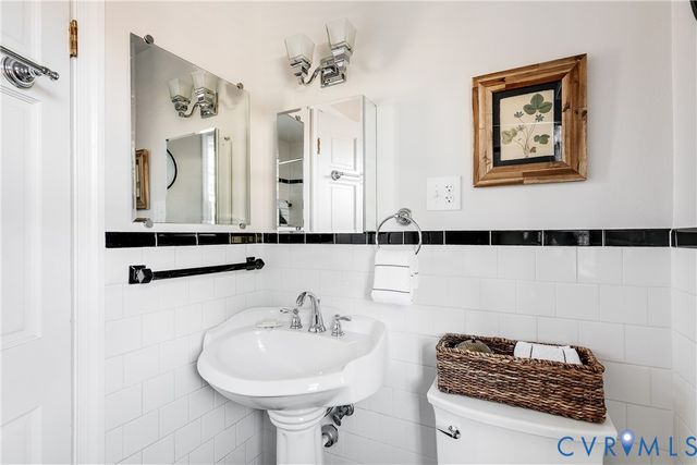 4113 Wythe Ave, Richmond, VA 23221