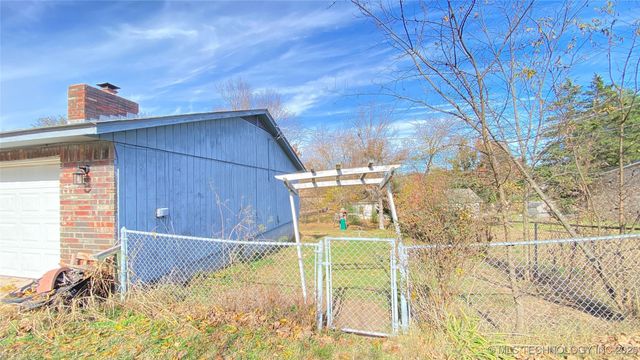 1104 Michael Street, Tahlequah, OK 74464