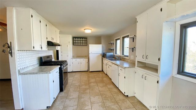 1104 Michael Street, Tahlequah, OK 74464