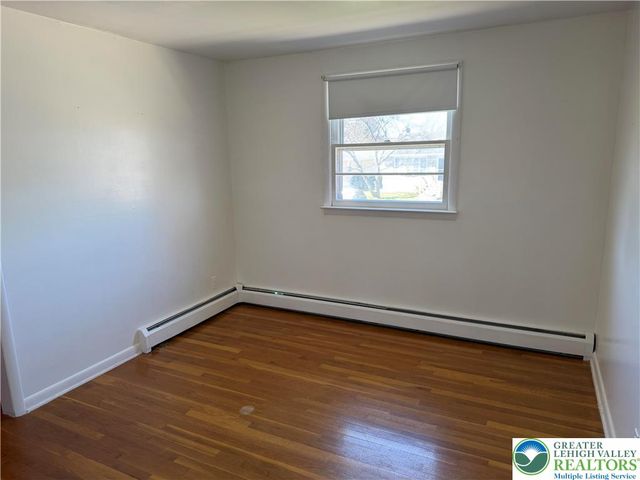 1556 Bayberry Lane, Bethlehem City, PA 18018