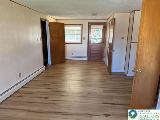 1556 Bayberry Lane, Bethlehem City, PA 18018