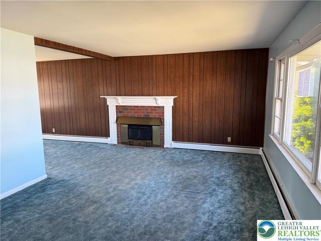 1556 Bayberry Lane, Bethlehem City, PA 18018