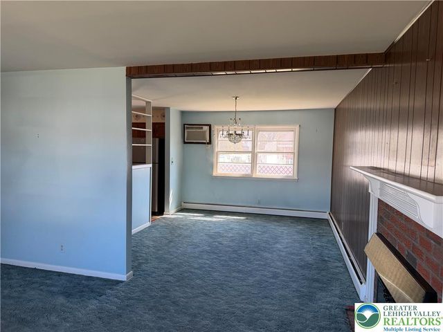 1556 Bayberry Lane, Bethlehem City, PA 18018