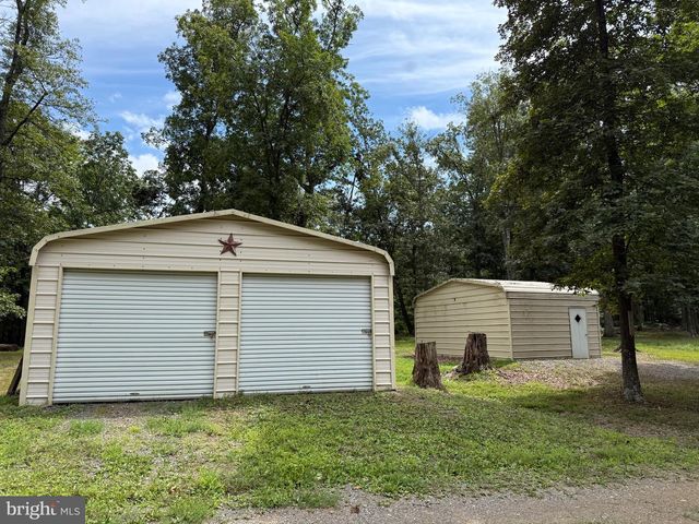76 SCHAEFFER HILL DR, Paw Paw, WV 25434