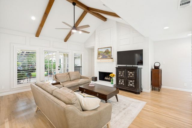 4015 Lawngate Drive, Dallas, TX 75287