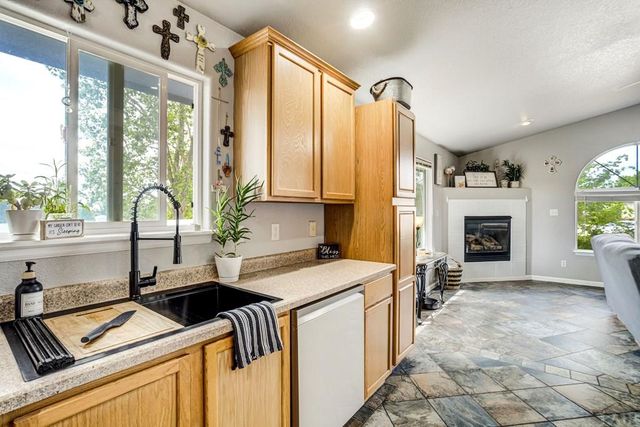 4880 Warbler Court, Pueblo, CO 81008