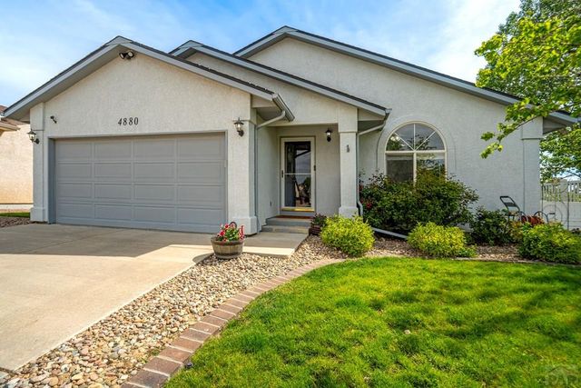 4880 Warbler Court, Pueblo, CO 81008