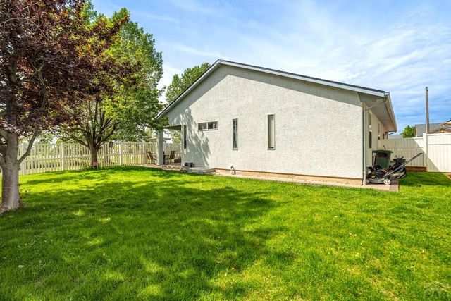 4880 Warbler Court, Pueblo, CO 81008