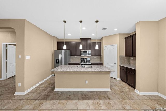 3131 Comanche Crossing, San Antonio, TX 78224