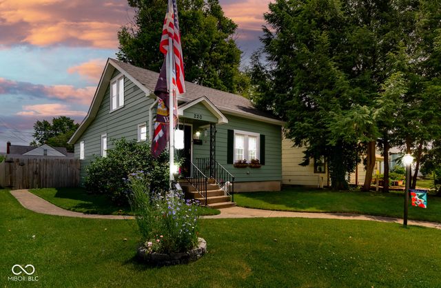 220 Lee Boulevard, Seymour, IN 47274